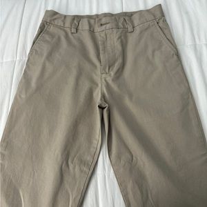 Vineyard Vines pants for boys size 14